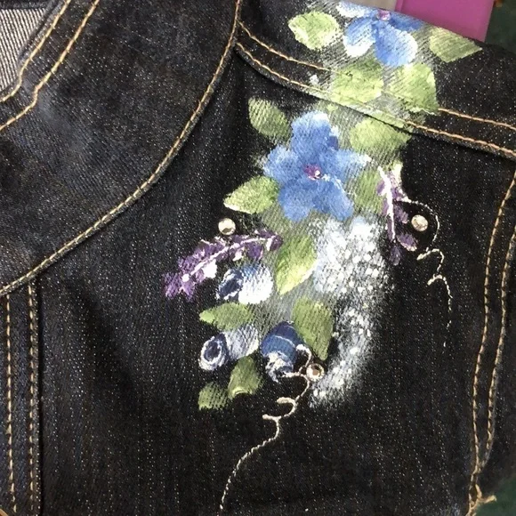 Hand-painted Blue & White Floral Dark Denim Jean Jacket Rivets & Bows - Size L - Picture 4 of 5